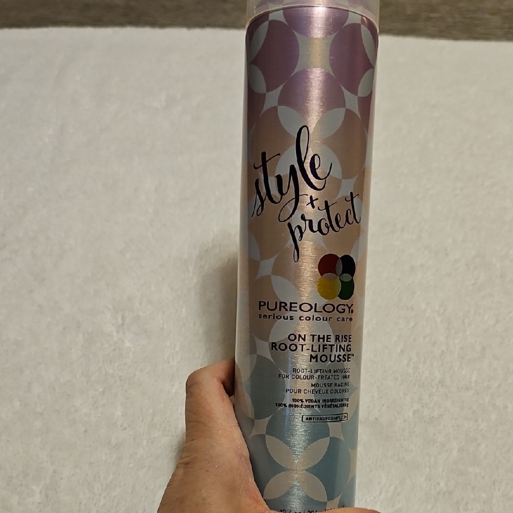 Pureology On the Rise Root-Lifting Mousse - Silver and White - Picture 2 of 9